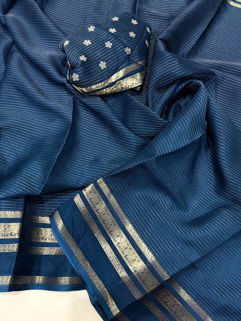Isha - Crepe Saree with Jacquard Zari Weaving